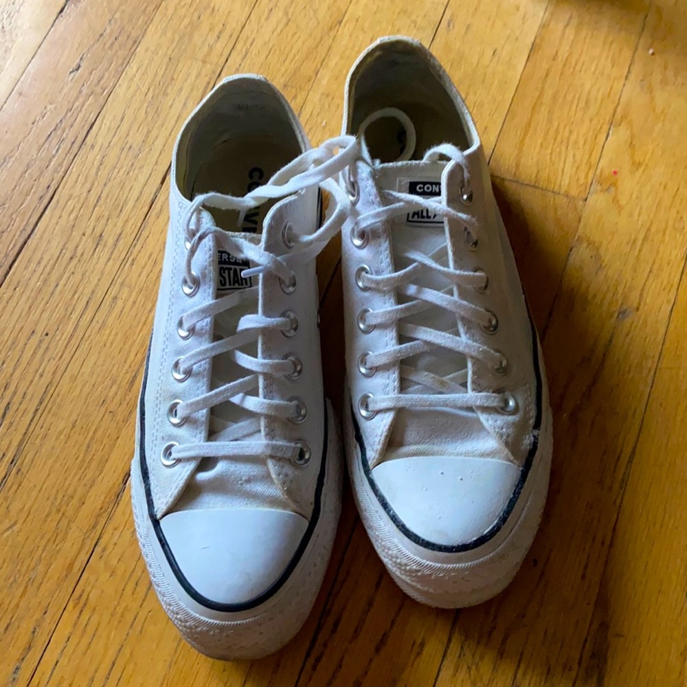 Converse Chuck Taylor Platform White Shoe sz. 7.5